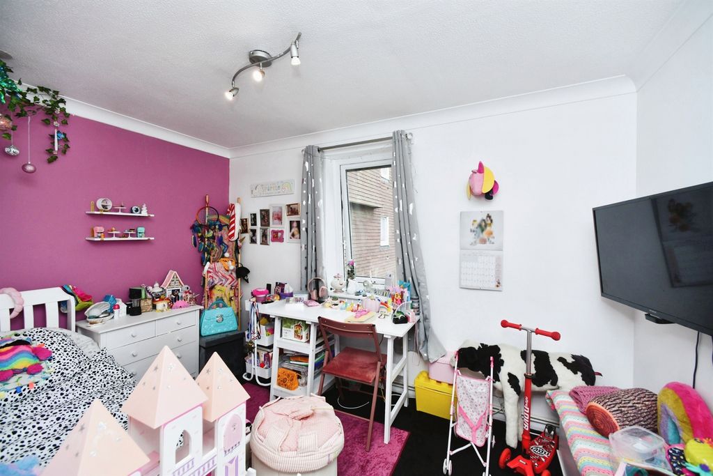 Additional image 9 of 2 bed flat for saleBalcombe Road, Peacehaven BN10