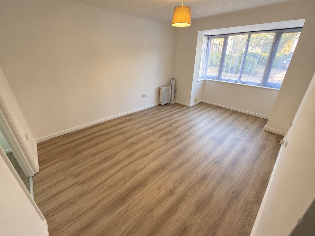 Property photo 2 of 5 5416633