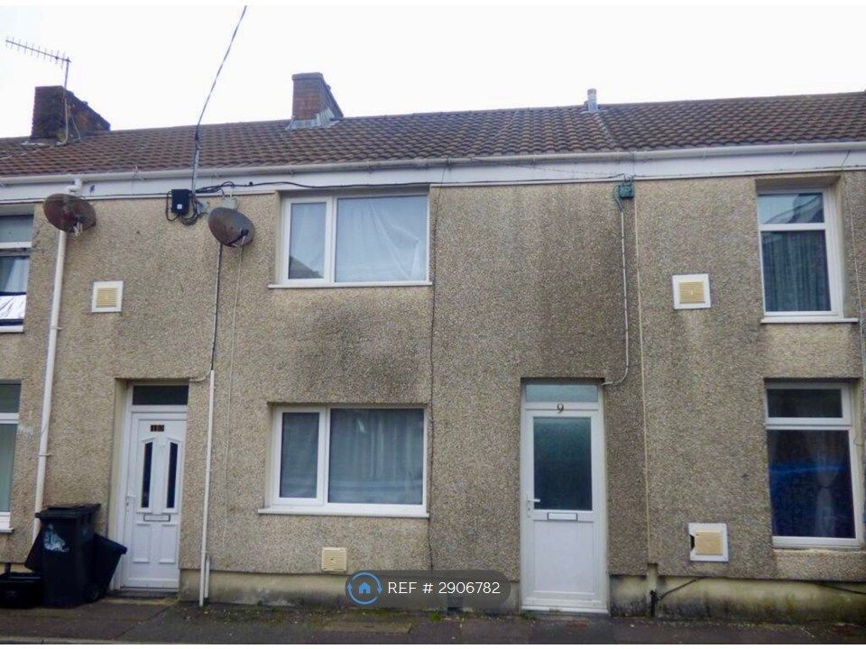 Property photo 3 of 10