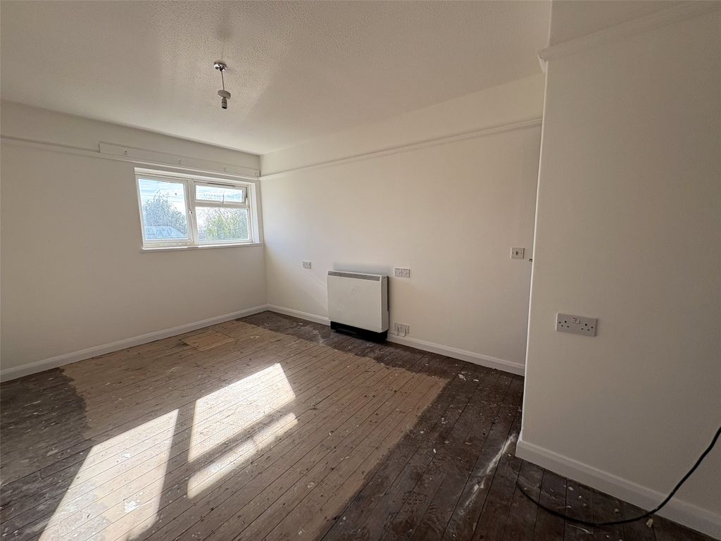 Property photo 2 of 9 Living Room