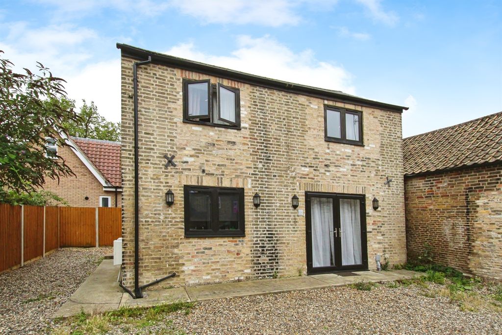 Property photo 3 of 13