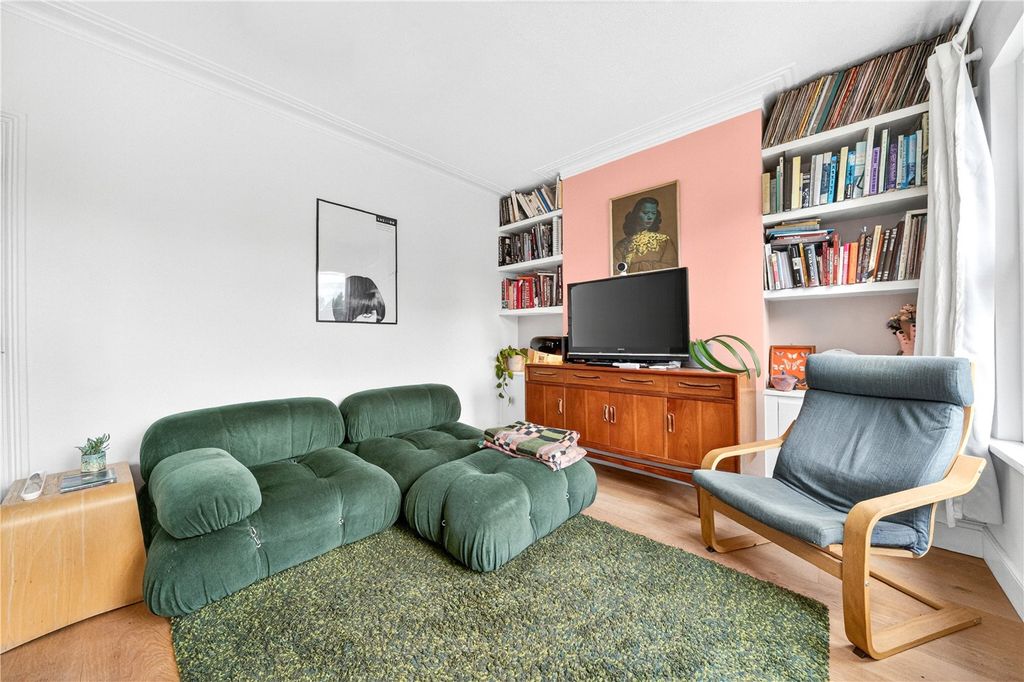 Property photo 3 of 23 Picture No. 03