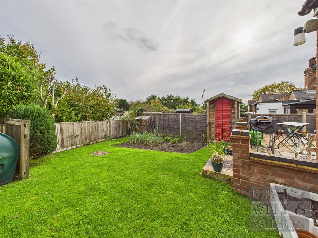 Property photo 2 of 27