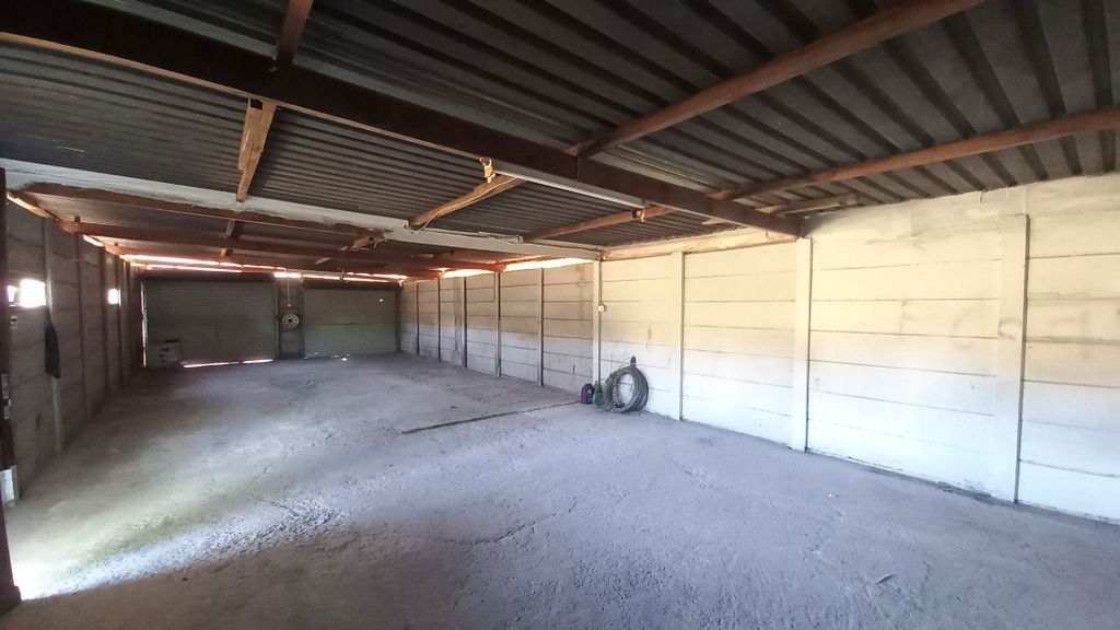 Property photo 3 of 16 1Sr1657445