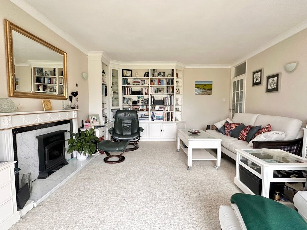 Property photo 3 of 26