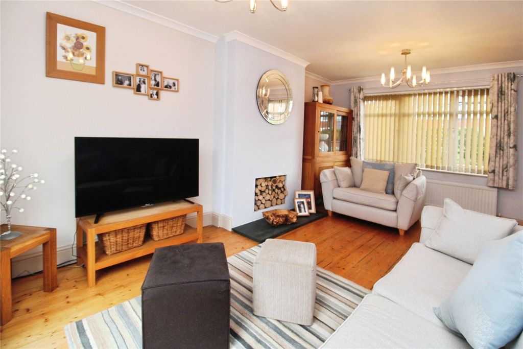 Property photo 2 of 22 Picture No. 08