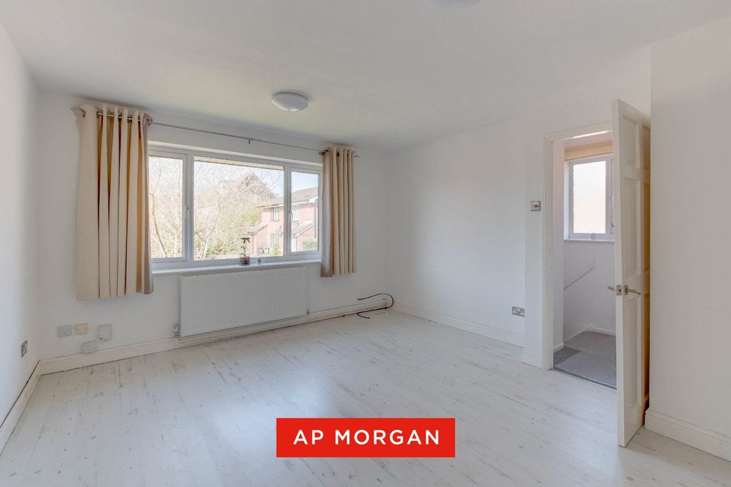 Property photo 2 of 7 Picture No. 19