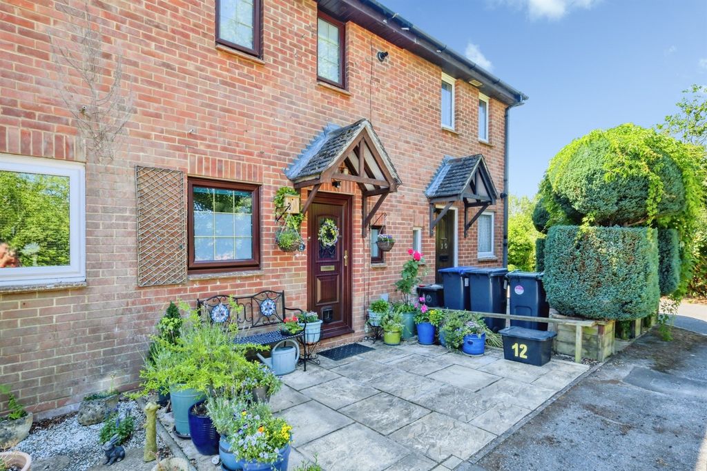 Property photo 1 of 12