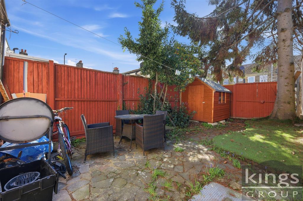 Property photo 2 of 21