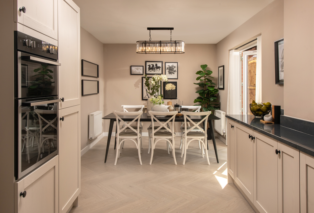 Property photo 3 of 11 Oakham.Kitchen.
