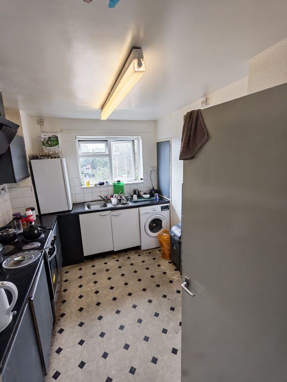 Property photo 1 of 4