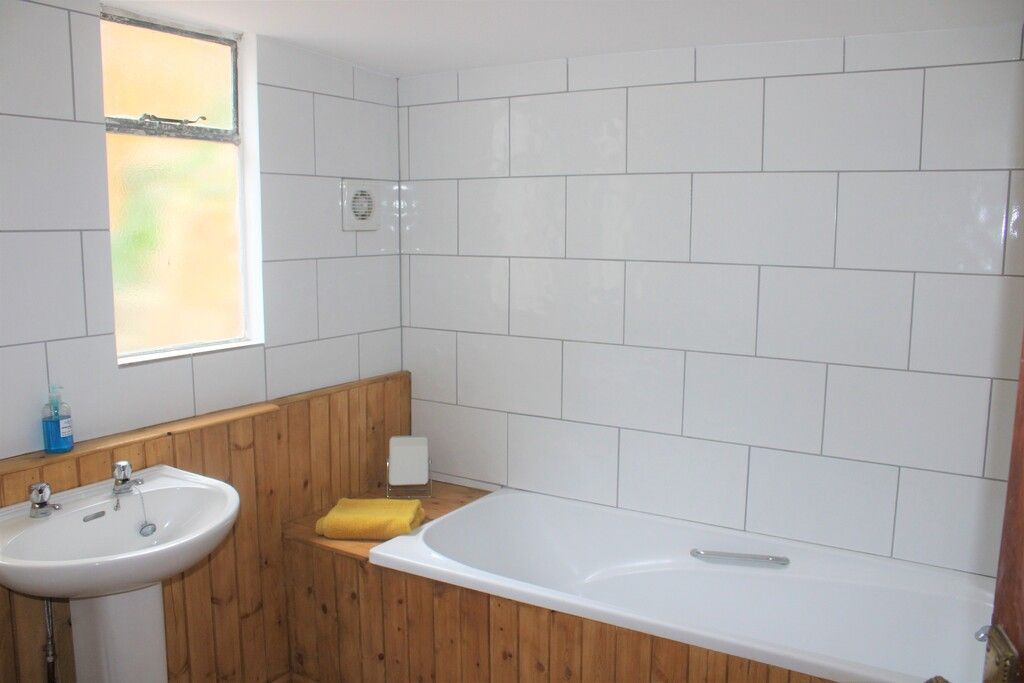 Property photo 3 of 6 Bathroom