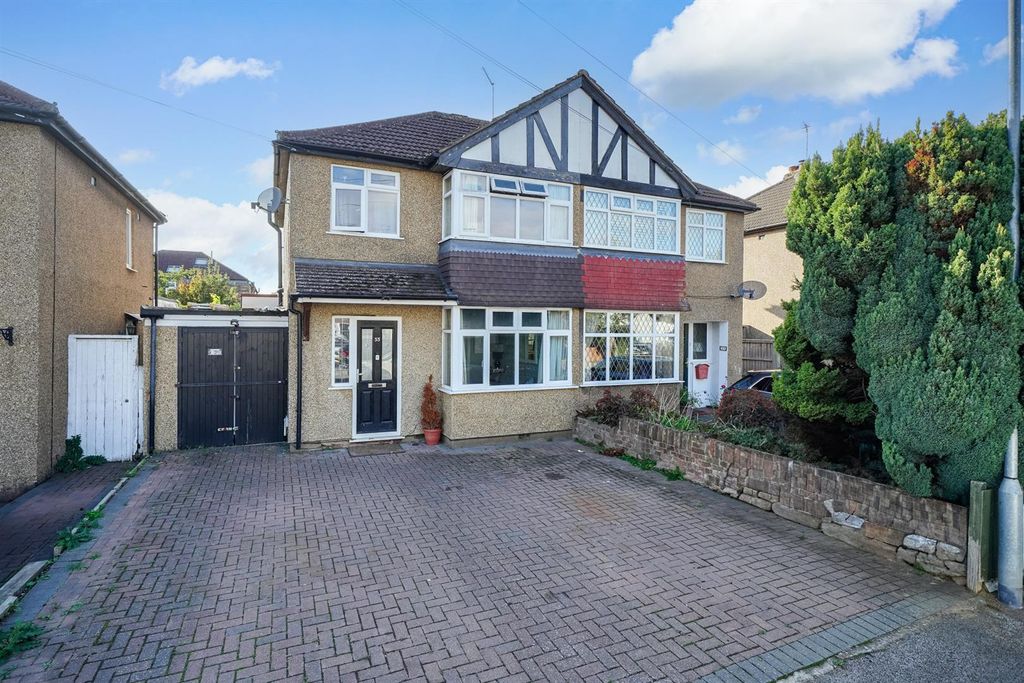 Property photo 1 of 21 55-Barton-Way-4.Jpg