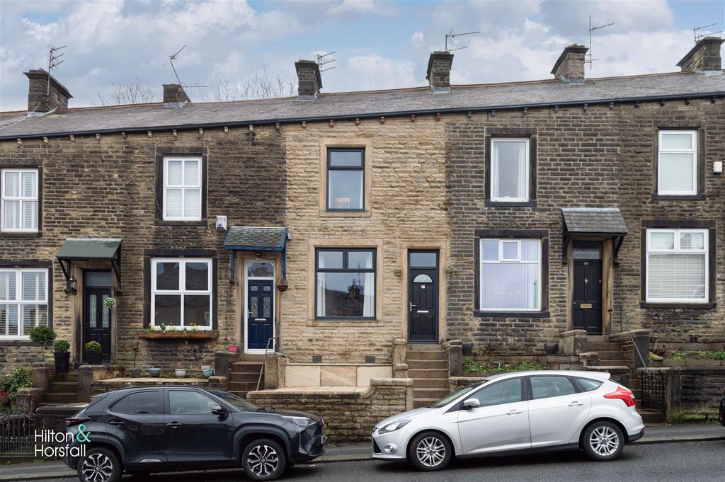 Property photo 1 of 13 Skipton Road