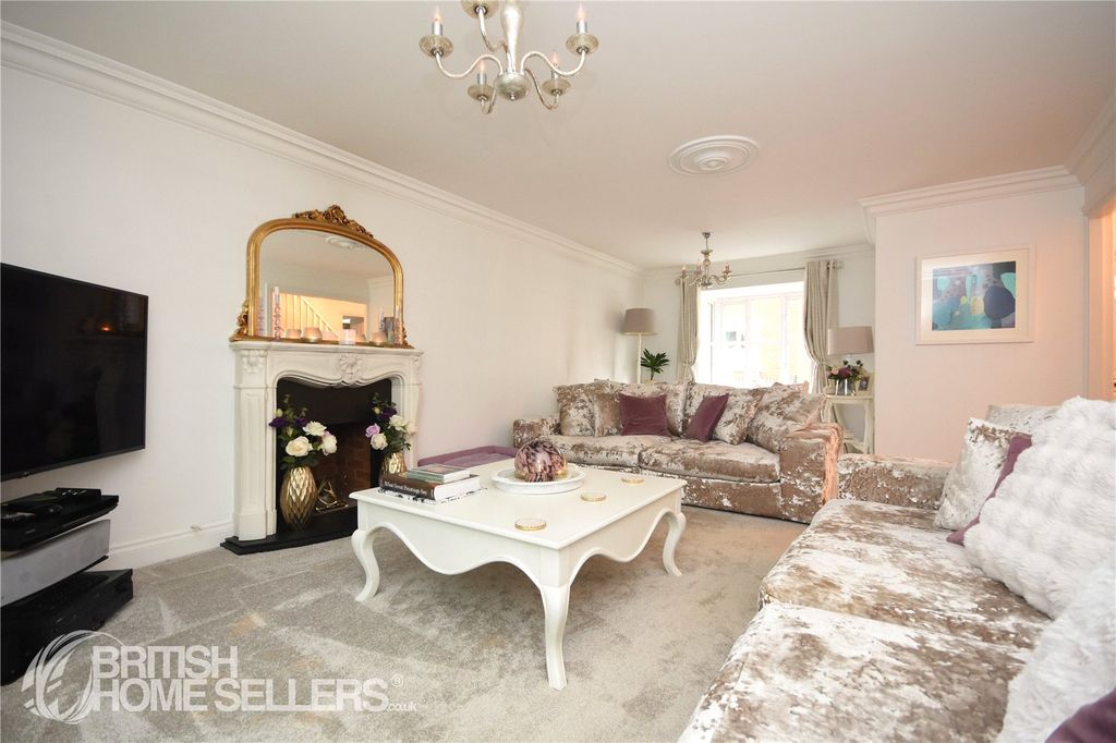 Property photo 2 of 30 Picture No. 14