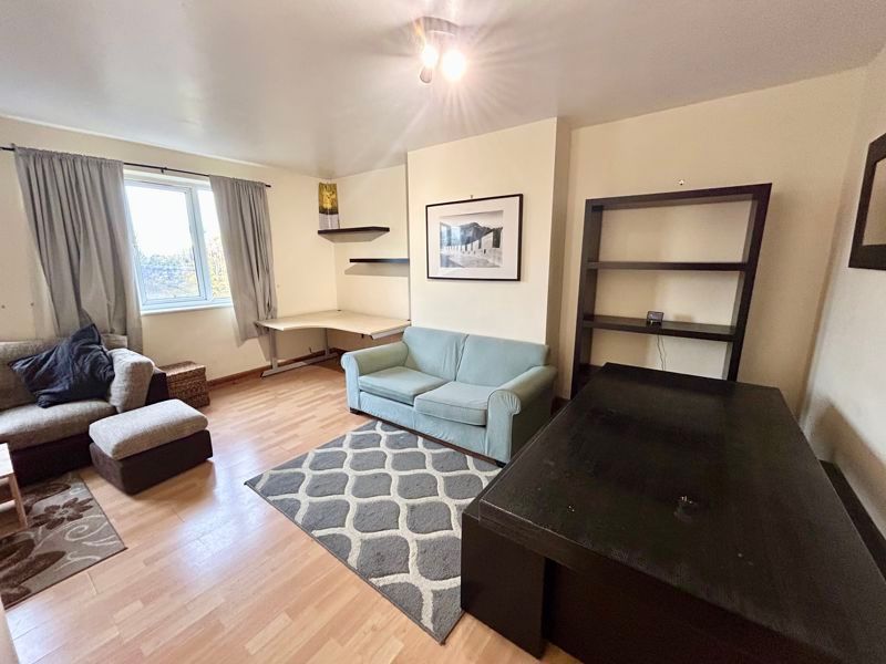 Property photo 1 of 11 Photo 15