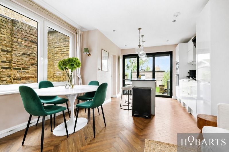 Property photo 1 of 14 Two-Double Bedroom Ground Floor Edwardian Converted Apartment With Own Rear Garden.