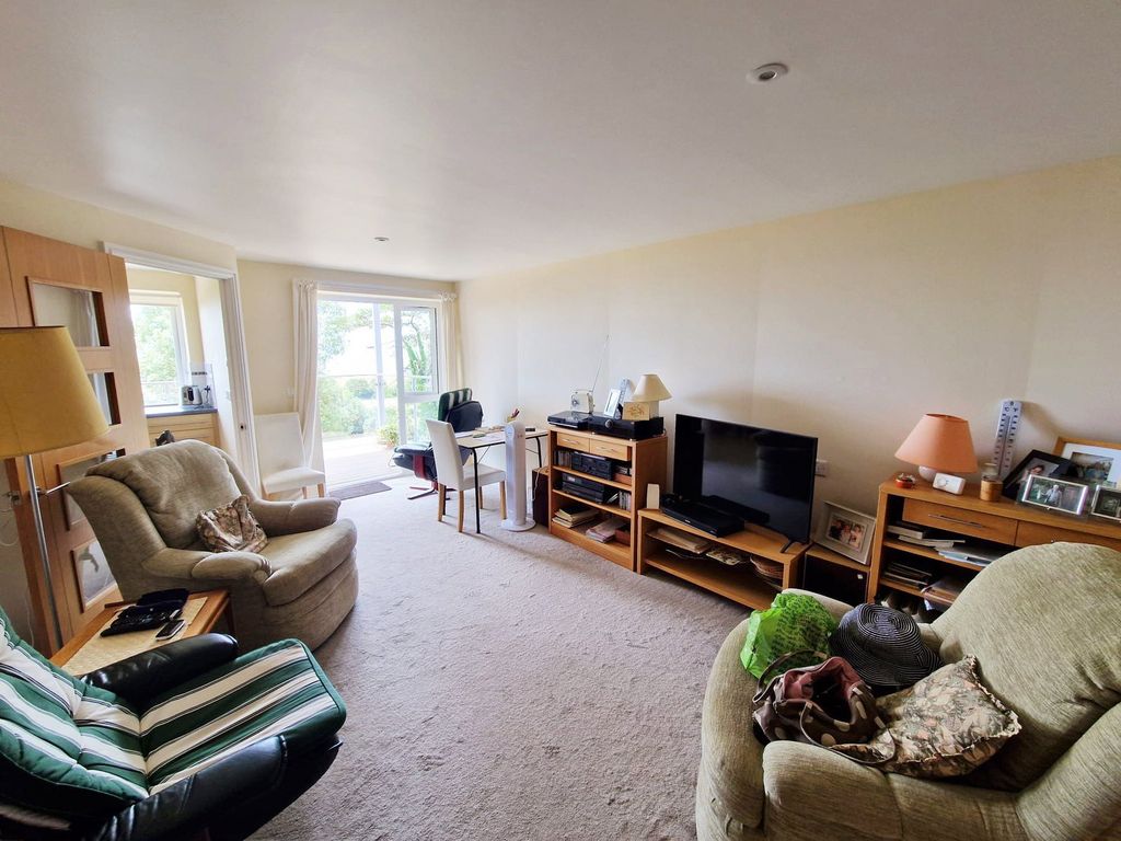 Property photo 3 of 16