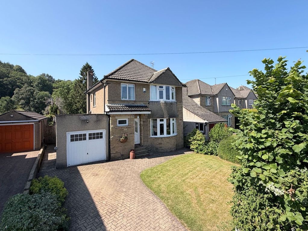 Property photo 1 of 27