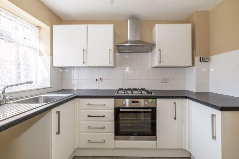 Property photo 2 of 15 Kitchen