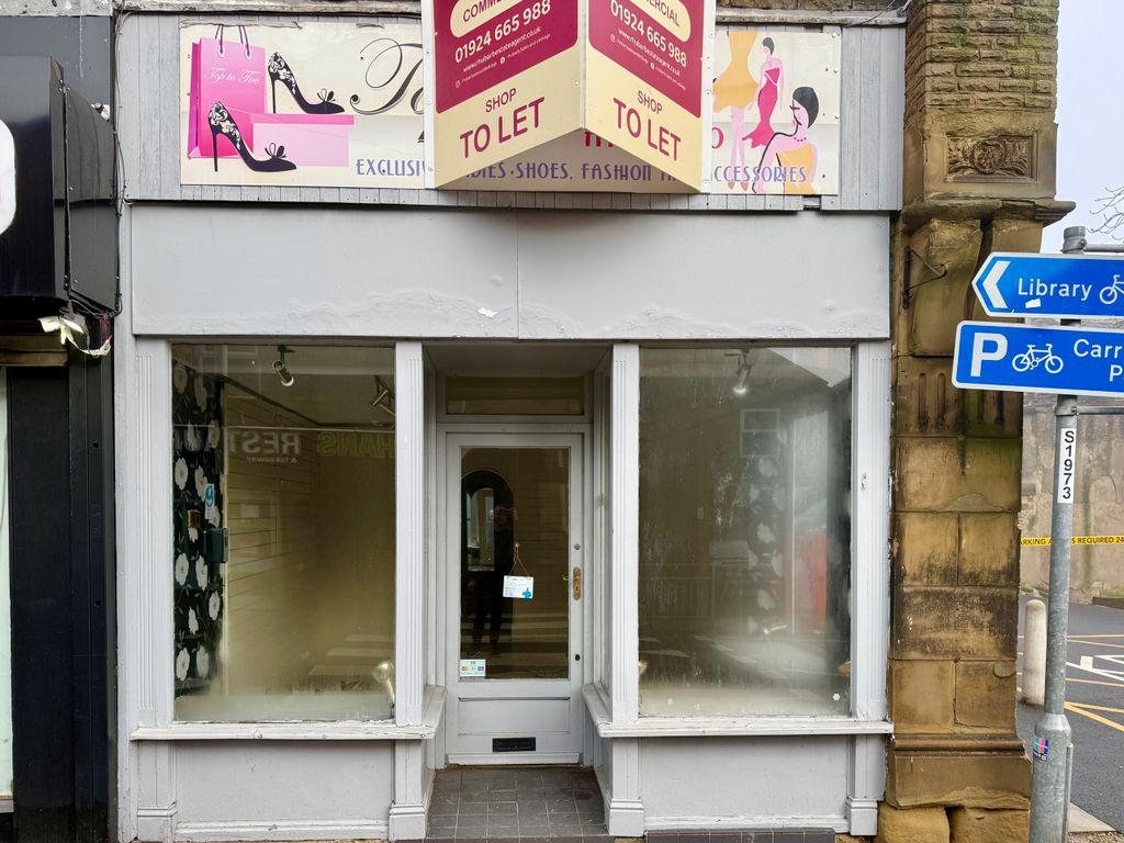 Property photo 2 of 15 Shop Front