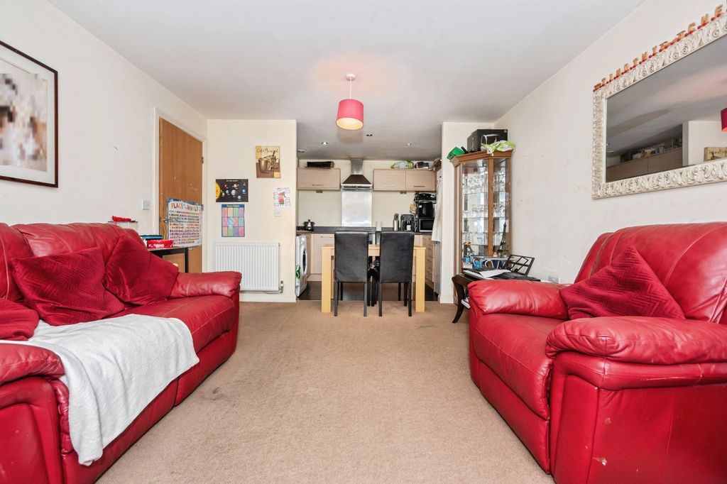 Property photo 2 of 15 Photo