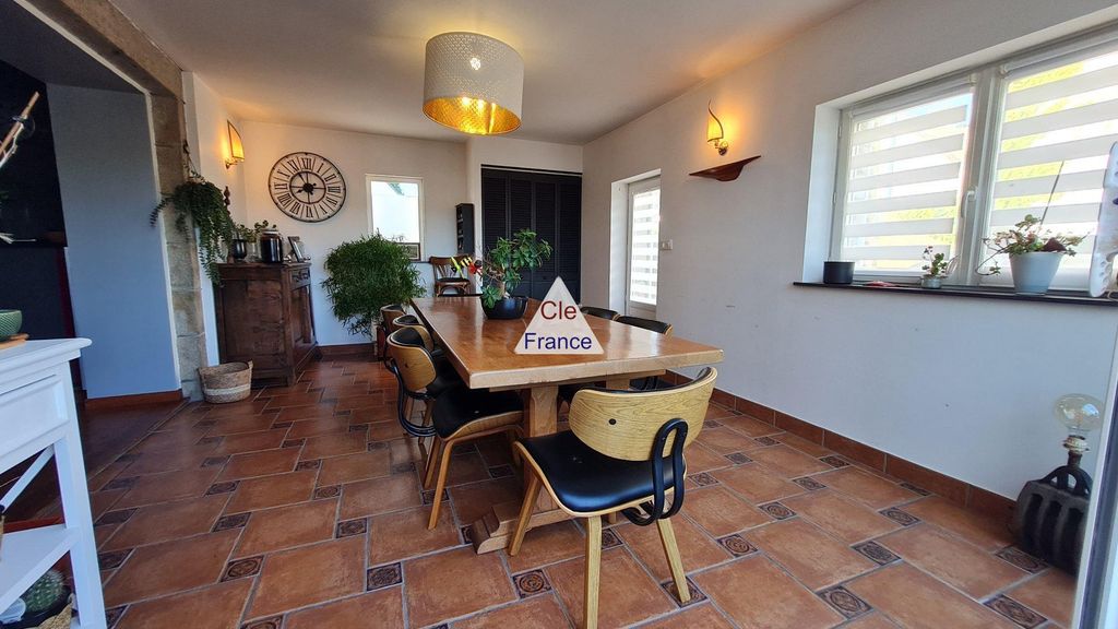 Property photo 3 of 35