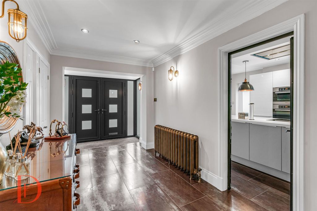 Additional image 4 of 4 bed detached house for saleWoodbury Hill, Loughton IG10