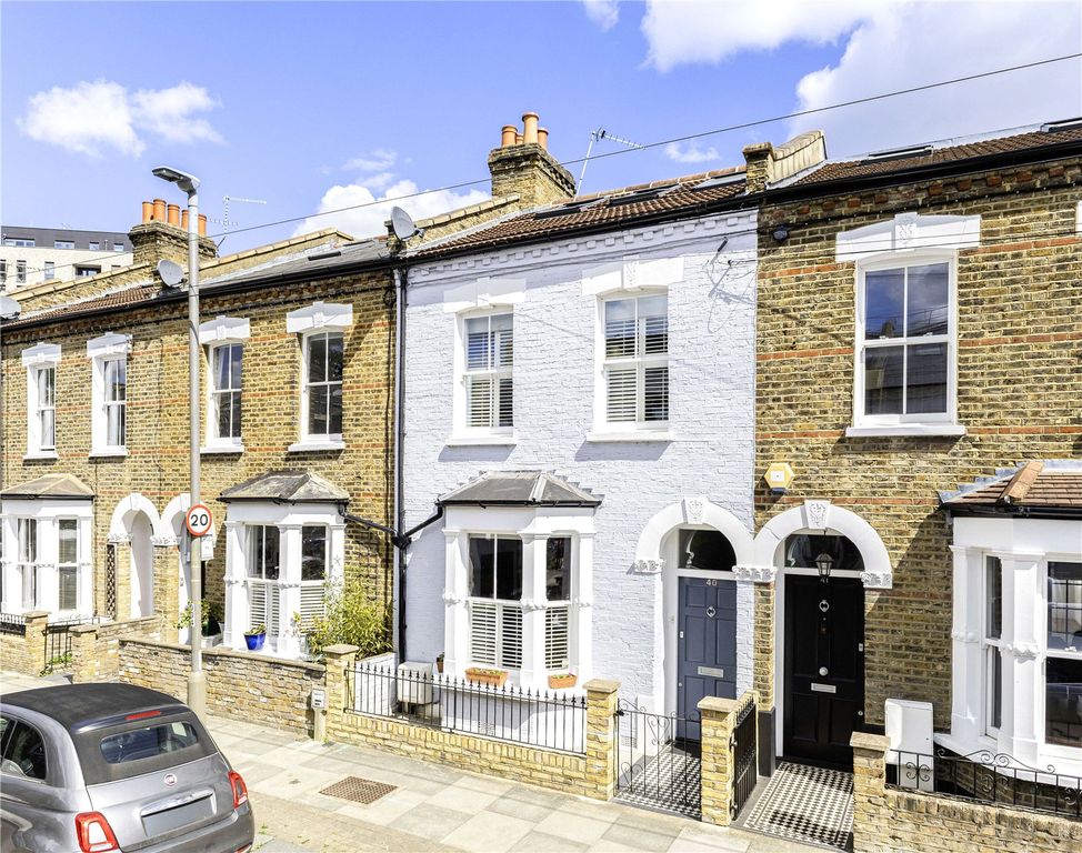 Property photo 1 of 15 Suldow Road