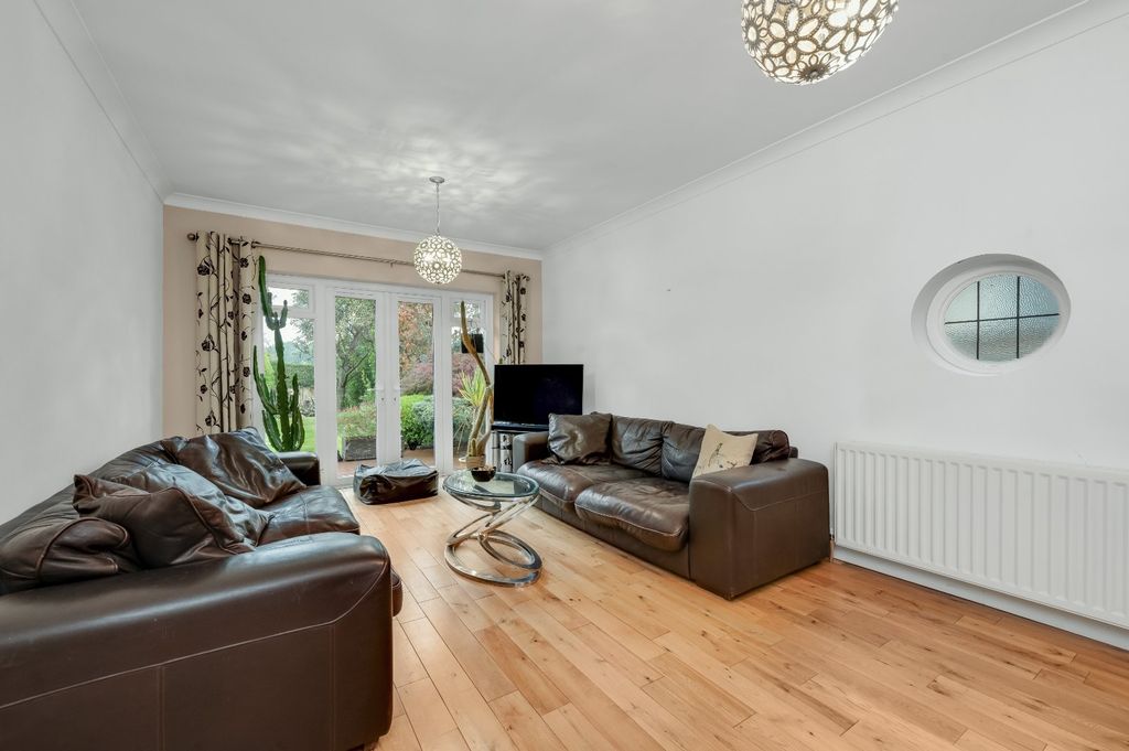 Property photo 2 of 16 Reception Room