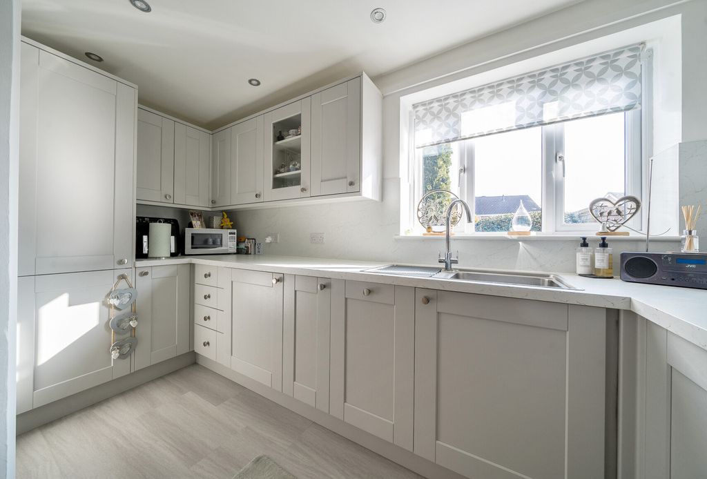 Property photo 3 of 15 Picture 3