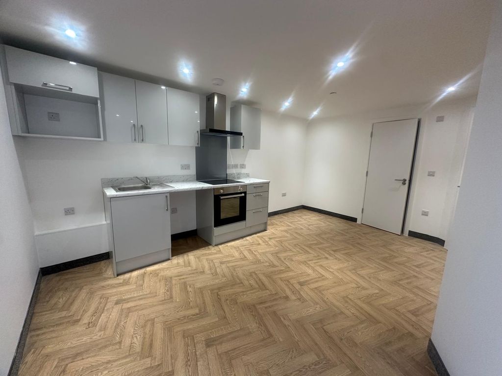 Property photo 1 of 4