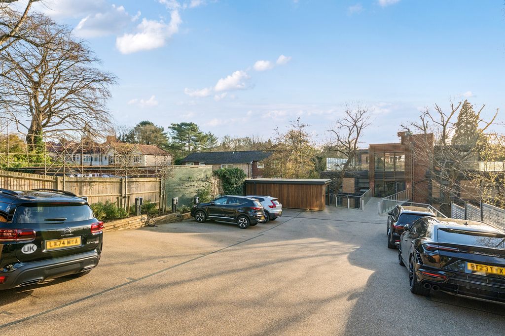 Additional image 9 of 2 bed flat for saleGranville Road, Sevenoaks TN13