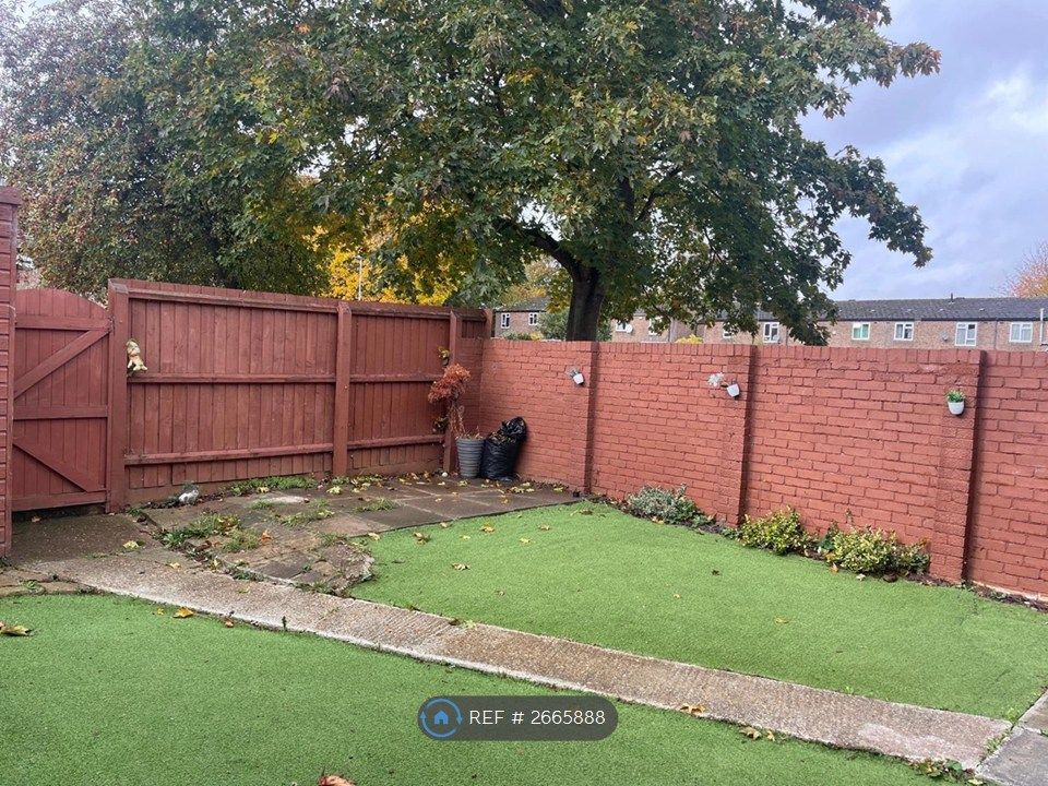 Property photo 3 of 35