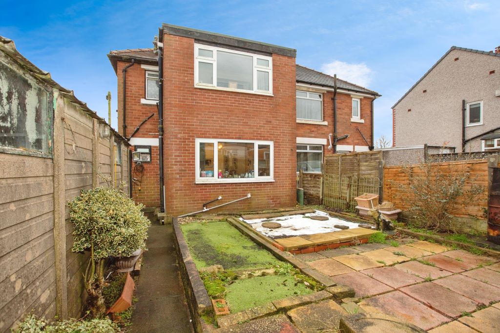 Property photo 3 of 15