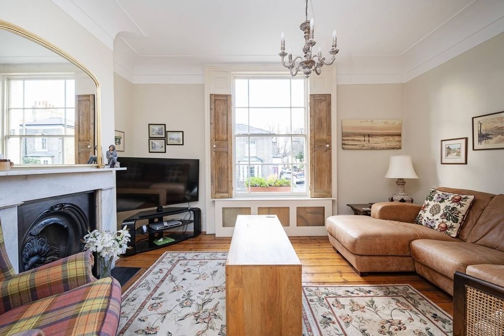 Property photo 2 of 30