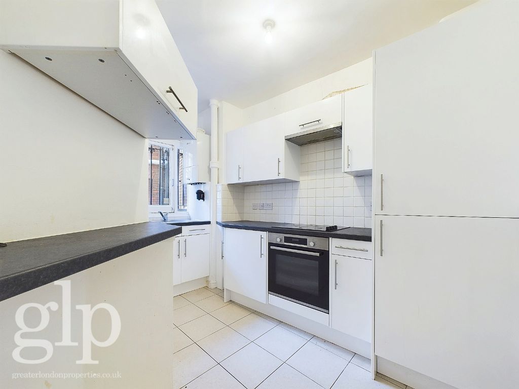 Property photo 2 of 13 3556644