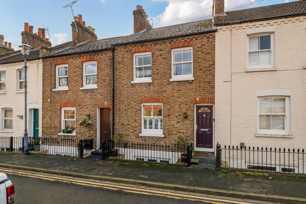 Property photo 1 of 14