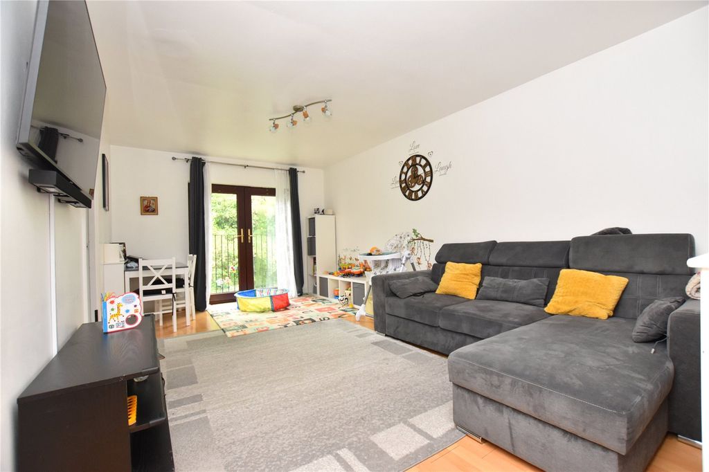 Property photo 2 of 12 Picture No. 08