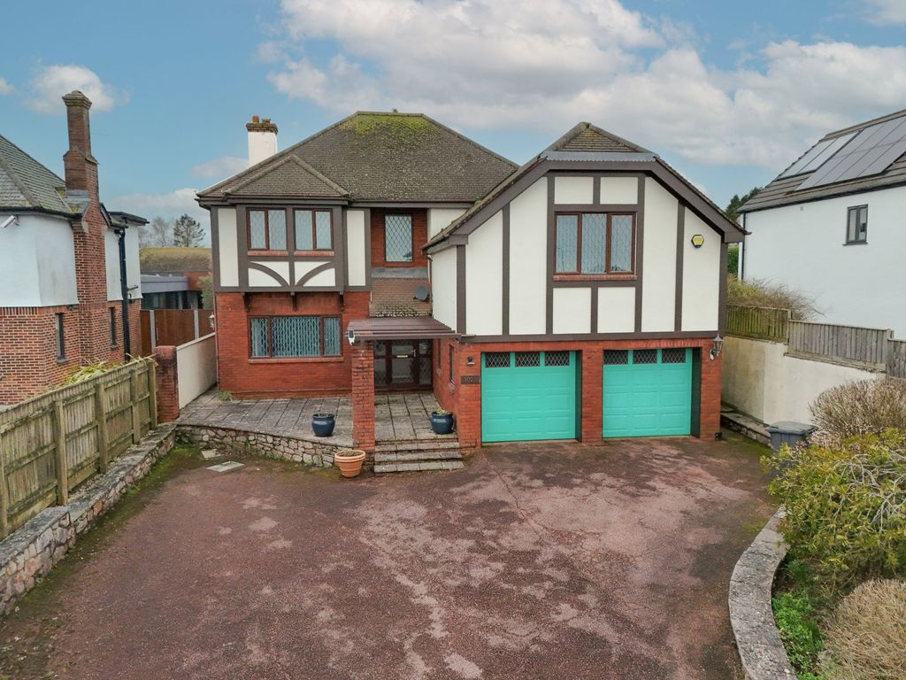 Property photo 1 of 28
