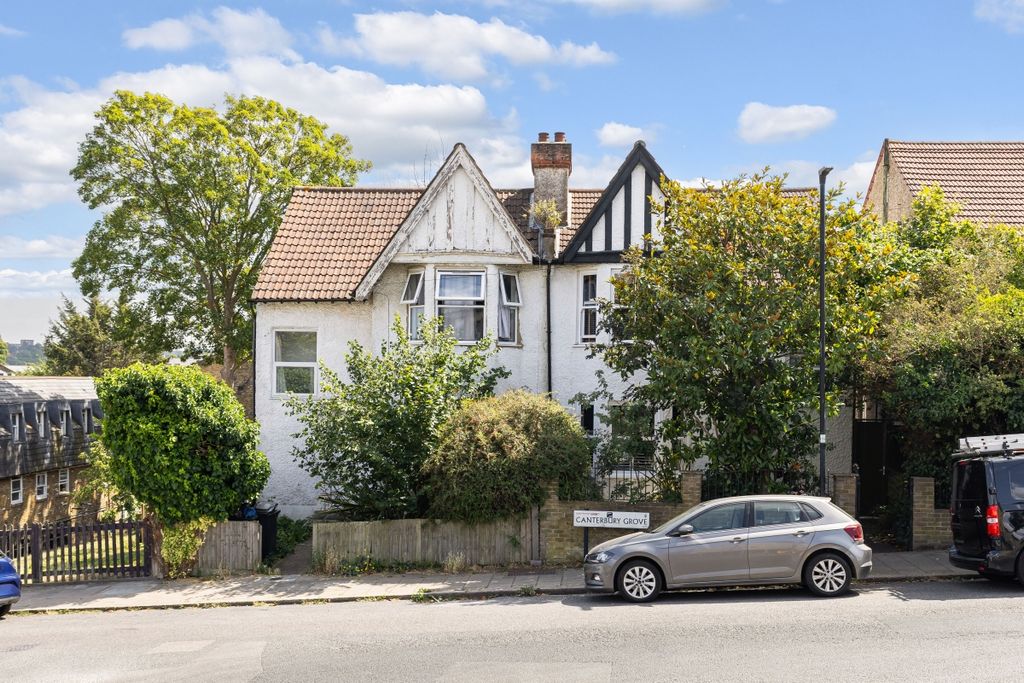 Property photo 1 of 13 112089_73 Canterb...