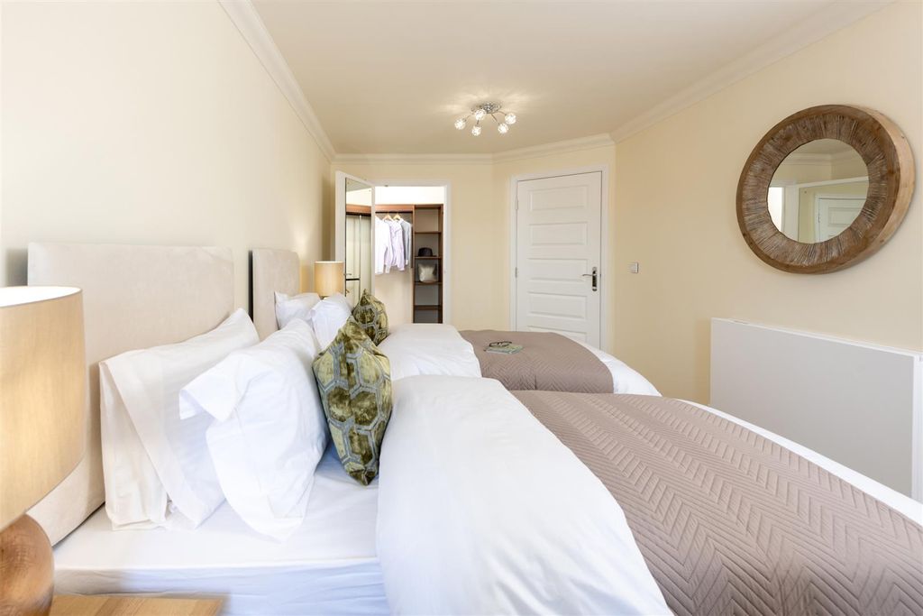 Additional image 8 of 1 bed property for saleColebrooke Lodge, Prices Lane, Reigate RH2