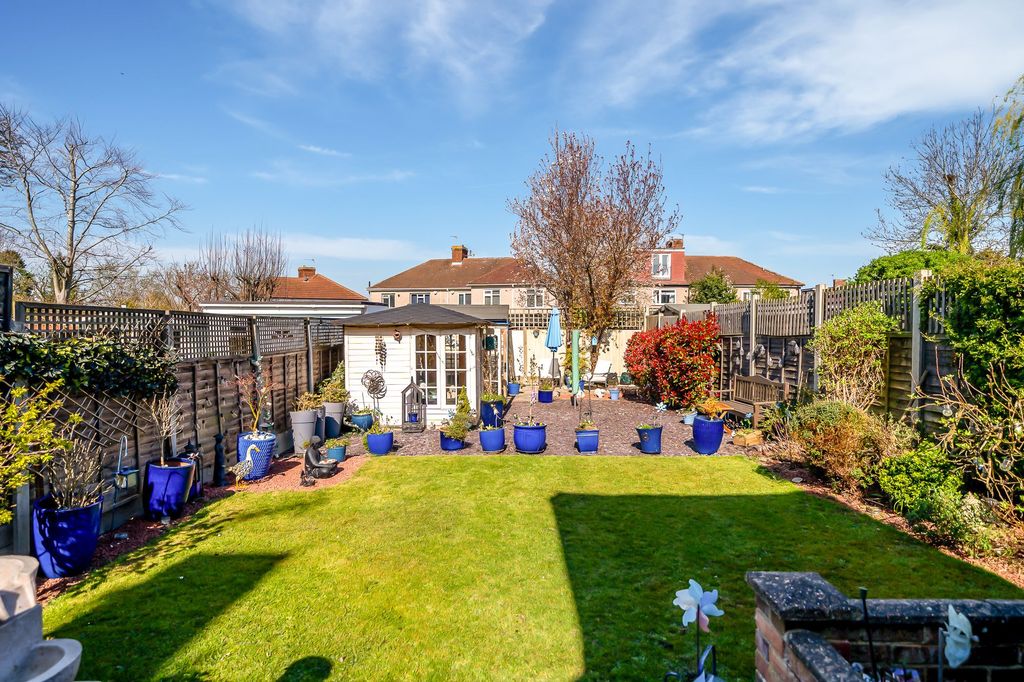 Property photo 2 of 22