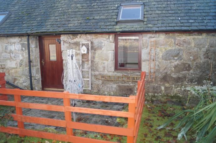 Property photo 1 of 6 External