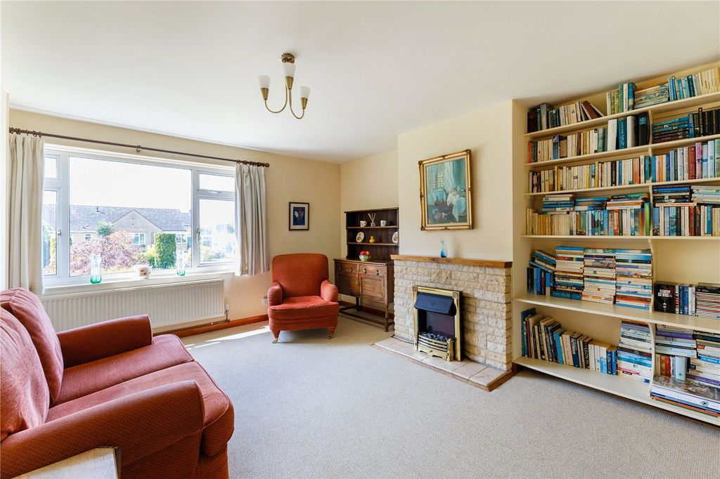 Property photo 3 of 17 Picture No. 29