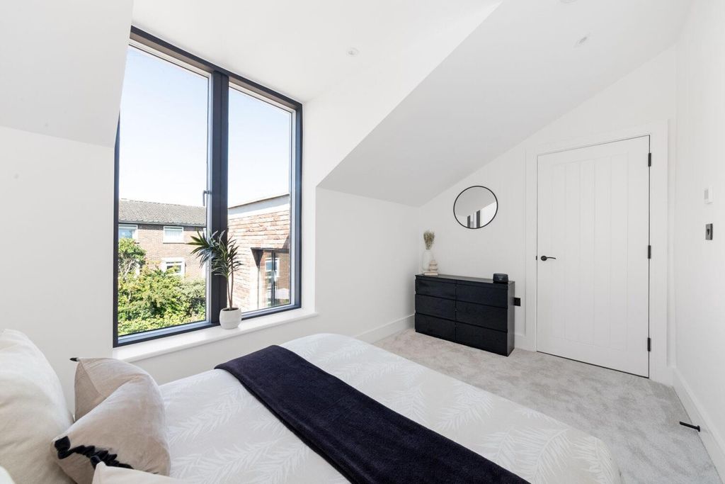 Property photo 3 of 26 Img_1734-1500x1000.Jpg