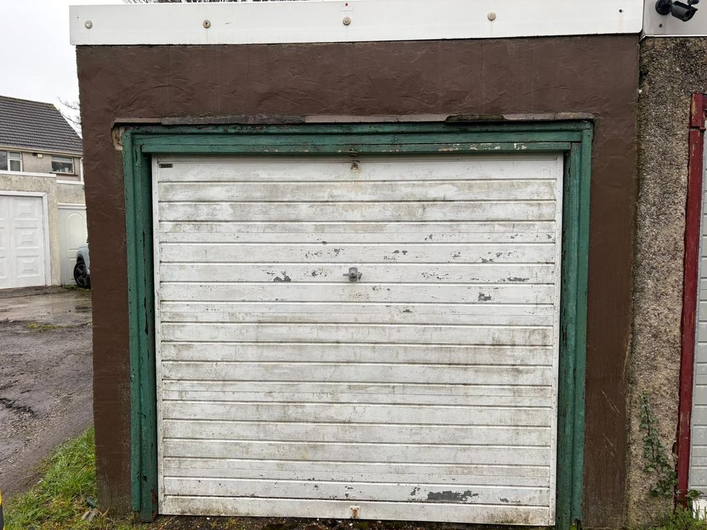 Property photo 1 of 2