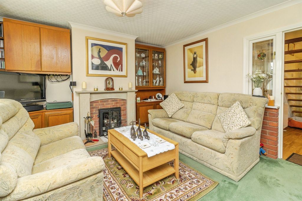 Property photo 3 of 26