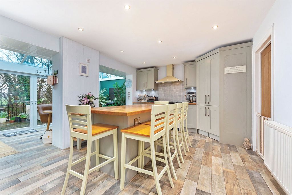 Property photo 3 of 15 Picture No. 44