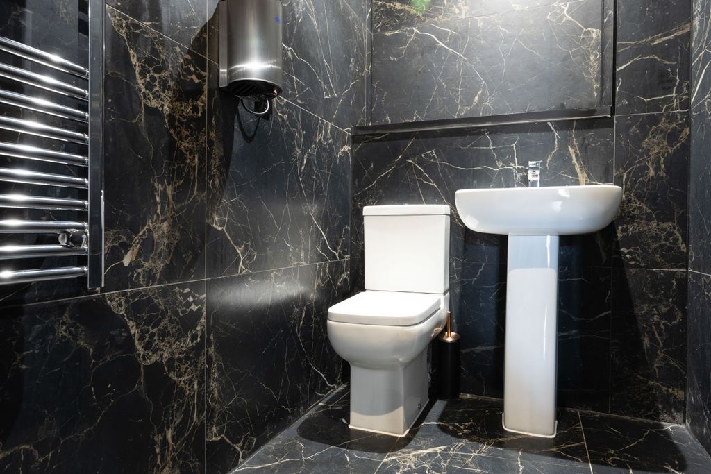 Property photo 1 of 1